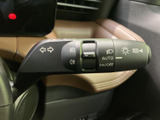 握りやすいステアリングで、快適な運転をサポートします。操作性にも優れており、スムーズなハンドリングを実現します。運転が楽しくなります。