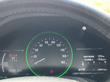 視認性の高いメーター類が、運転に必要な情報を的確に伝えます。運転に集中できる、シンプルなデザインです。