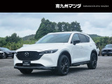 中古車専門再生工場にて熟練専任スタッフが丁寧に清掃、仕上げを実施しております。また、お客様に安心してご検討いただける様、公取協が定める基準に基づき車両検査を実施し、車両状態評価証を発行しております。
