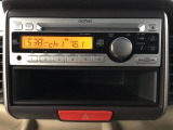 純正CDチューナーにはAUX入力端子がついてますので外部入力から音楽などを楽しめます。