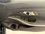 BMW正規ディーラー BMW Premium Selection調布の認定中古車です。厳しい基準をクリアした高品質車両のみ販売。BMW認定中古車保証付き(最長4年・距離無制限)、全国納車対応可能です。