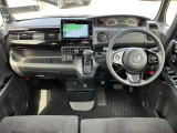弊社ではメンテナンスパックをご用意しております。プロの目でしっかりチェックしたお車ならロングドライブも安心、うっかり忘れがちなメンテナンスも事前に案内状やお電話で時期をお知らせいたします。