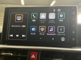 直感的に操作できるオーディオ画面は、運転中のエンターテイメントを充実させます。スマートフォンとの連携も可能で、快適なドライブをサポートします。