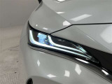 LEDヘッドライトとオートマチックハイビームで、夜間走行時の安心感が違います!