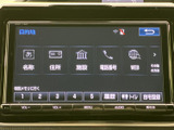 音楽やラジオを快適に楽しめるオーディオ画面です。直感的な操作で、お好みのコンテンツを簡単に見つけられます。Bluetooth接続でスマホの音楽も楽しめます。