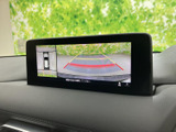 狭い場所での駐車も安心。後方の状況を分かりやすく確認でき、安全な運転をサポートします。運転に自信がない方にもおすすめです。
