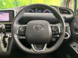 【純正革巻きステアリング】上質な革を使用することで、手にしっかり馴染みとても運転しやすいハンドルです♪