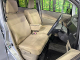 運転席シート廻りは使用感も少なく、良好な状態となっています。丁寧に使われていたことがよくわかりますね。