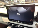 【12.9インチ ディスプレイオーディオ】大画面のディスプレイはAppleCarPlayやAndroidAutoが利用可能。大きな画面でスマホナビアプリ等が利用いただけます♪