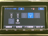多彩な機能を備えたナビオーディオシステムです。快適なドライブをサポートし、情報収集もスムーズに行えます。使いやすさも考慮された操作性も魅力です。