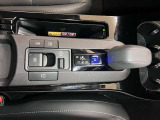 エレクトロシフトマチック、スム-ズな操作で運転を楽しめるよう、シフトポジションを電動で制御します。