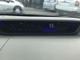 個性豊かなスタッフがお客様の車選びをしっかりとアドバイスいたします。是非一度鶴田自動車へご来店お待ちしております。当社は中古自動車販売士が在籍しています。