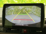 後方確認をサポートするモニターが搭載されています。駐車時の安全性を高め、運転の苦手な方にもおすすめです。