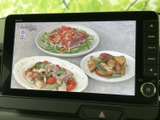 停車中にテレビや動画を楽しめる機能。待ち時間や休憩時間に、エンターテイメントを満喫できます。快適な時間を過ごせます。