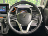 【純正革巻きステアリング】上質な革を使用することで、手にしっかり馴染みとても運転しやすいハンドルです♪
