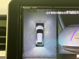 駐車時の安全性を高めるバックモニター。周囲の状況を把握しやすく、狭い場所でもスムーズに駐車できます。