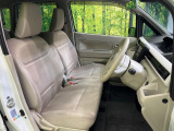 運転席シート廻りは使用感も少なく、良好な状態となっています。丁寧に使われていたことがよくわかりますね。