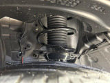 お車を安心してお乗りいただく為には、足回りの定期点検が欠かせません。サービスサポート(有償保証)では無料点検もご提供しており、安心のカーライフをお過ごしいただけるサポート体制が整っています。