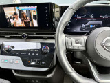 ハンドル周りには車両状態の確認やナビ操作が可能なステアリングスイッチを完備♪ハンドルの高さ調節も可能です!