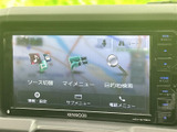 様々な情報を分かりやすく表示するモニターが、運転をサポートします。安全で快適なドライブを、より一層楽しめます。