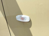 サイドターンシグナルランプの写真です。