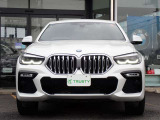 BMW在庫保有台数常時100台以上!ご来店の際はBMW本店(厚木市下荻野140-1)にご来店ください!弊社自慢の全天候型ショールーム!BMW在庫保有台数常時100台以上ございます!