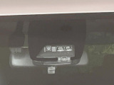 【トヨタセーフティセンス】走行中に前方の車両等を認識し、衝突しそうな時は警報とブレーキで衝突回避と被害軽減をアシスト。より安全にドライブをお楽しみいただけます。