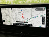 見やすい地図画面で、スムーズなナビゲーションを実現。目的地への道案内を確かなものにしてくれます。