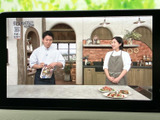 停車中に、地上デジタル放送をお楽しみいただけます。休憩時間などに、ニュースや番組をチェックできます。エンターテインメント機能も充実。