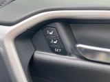 【メモリー機能付きパワーシート】ドライバーごとに設定したシート位置を記憶して、ボタン一つで切り替えできる便利な機能!運転する方が複数名いらっしゃるご家庭におすすめです♪