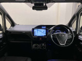 見通しのよいすっきりとした視界で、誰でも運転しやすいです。運転のしやすさは疲れにくさにも繋がりますよ♪