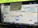 高精細な地図画面で、スムーズなナビゲーションをサポート。周辺情報も分かりやすく表示され、初めての場所でも安心です。