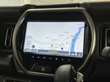 目的地設定はスムーズに行えます。見やすい画面表示で、初めての道も安心。ドライブの計画を立てるのが楽しくなりますね。
