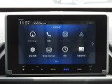 ★ホーム画面★Apple CarPlay設定でスマホ連携が可能。ホンダトータルケアに対応し、時計表示や車両情報も画面で確認でき、快適で便利なドライブをサポートします。