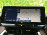 目的地までのナビゲーションをスムーズに行えます。詳細な地図表示で、初めての道でも安心して運転に集中できます。