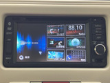 多彩な機能が満載で、ドライブのエンターテイメント性を高めます。CDやラジオはもちろん、USB接続での音楽再生も可能です。