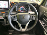 【純正革巻きステアリング】上質な革を使用することで、手にしっかり馴染みとても運転しやすいハンドルです♪