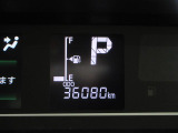 たとえばダイハツのお店にある、たくさんのスマアシ搭載車は、正常に作動する事をしっかり確認します。