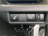 ヘッドライト光軸上下調整機能付き車両です。ハンドルヒーター付き車両です。