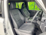運転席シート廻りは使用感も少なく、良好な状態となっています。丁寧に使われていたことがよくわかりますね。