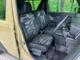 運転席シート廻りは使用感も少なく、良好な状態となっています。丁寧に使われていたことがよくわかりますね。