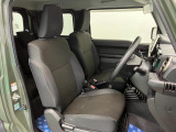 【フロントシート】さまざまな体格の方が快適に運転ができるよう配慮したシートになっております。