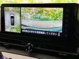 リヤビューモニターで、狭い場所での駐車や後退時も安心。安全運転をサポートする頼れる機能です。