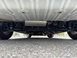 【下回り】目立つ錆や腐食もなくきれいな状態です!もちろん納車前には法定点検を実施致します!//