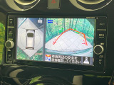 【アラウンドビューモニター】専用のカメラにより、上から見下ろしたような視点で360度クルマの周囲を確認することができます☆死角部分も確認しやすく、狭い場所での切り返しや駐車もスムーズに行えます。