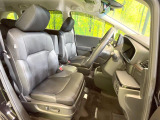 運転席シート廻りは使用感も少なく、良好な状態となっています。丁寧に使われていたことがよくわかりますね。