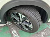 タイヤサイズは205/55R17です。日産純正アルミ装着です☆
