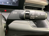 操作しやすいウインカーレバーで、安全な車線変更をサポート。スムーズな運転をアシストします。