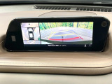 【360&deg;ビューモニター】専用のカメラにより、上から見下ろしたような視点で360度クルマの周囲を確認することができます☆縦列駐車や幅寄せ時に活躍してくれます♪
