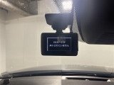 【ドライブレコーダー】映像・音声などの運転中の記録を残します。事故などを起こした起こされた時の証拠になりえますので、もしも時でも安心ですね。